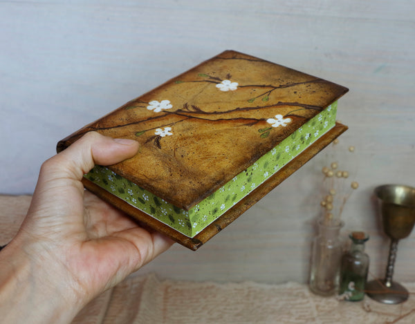 Leather journal with painted decoration and edge decoration -  In Bloom